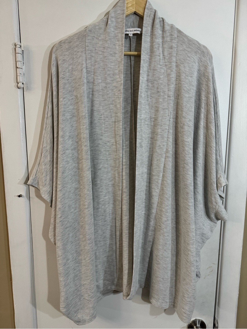 cupcakes & cashmere Heather Light Gray Draped Open-Front Cardigan